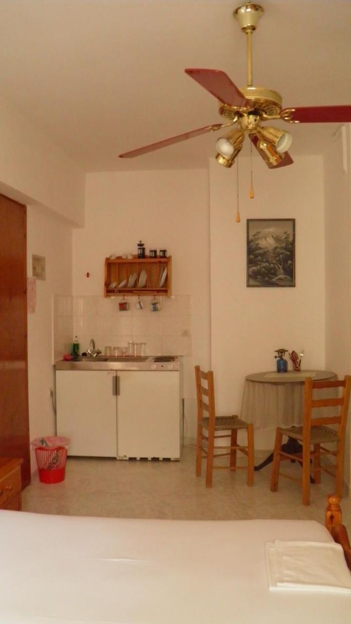 Μαχη Ενοικιαζόμενα Δωμάτια Mithimna Ngoại thất bức ảnh